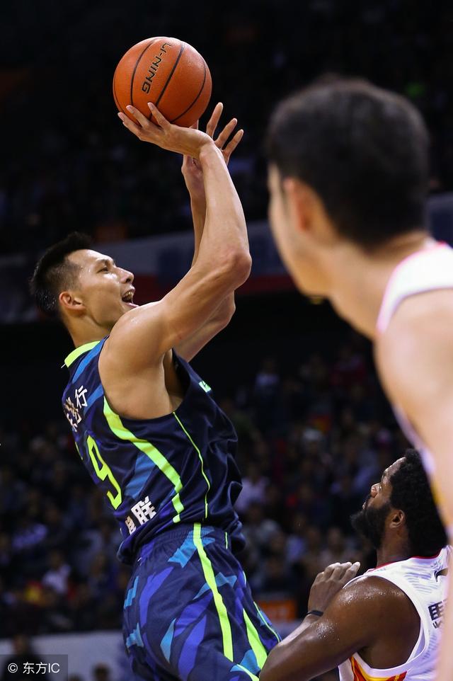 乐宝体育平台-精彩进攻串联，一波几何轻松击败对手的简单介绍